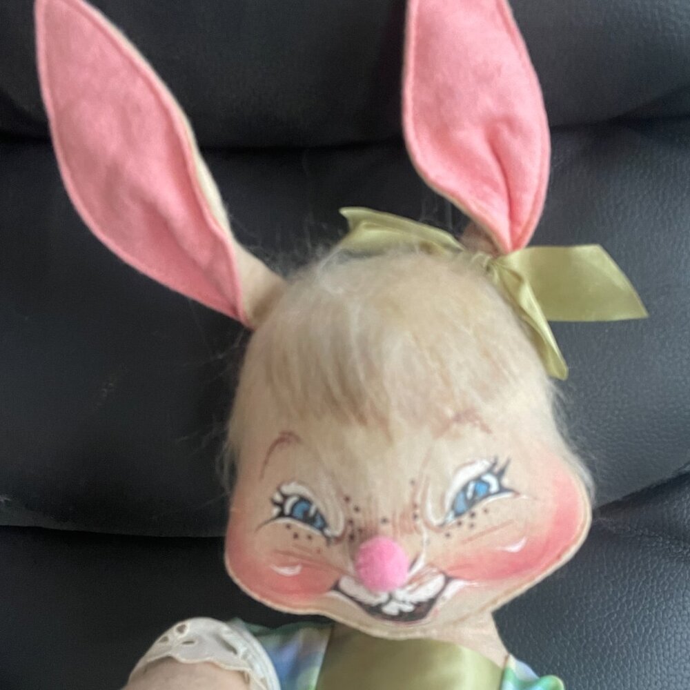 Annalee 2 Vintage 1970's Plush Bunny Boy & Girl Set Easter 20" & 23" Adorable - Picture 3 of 10